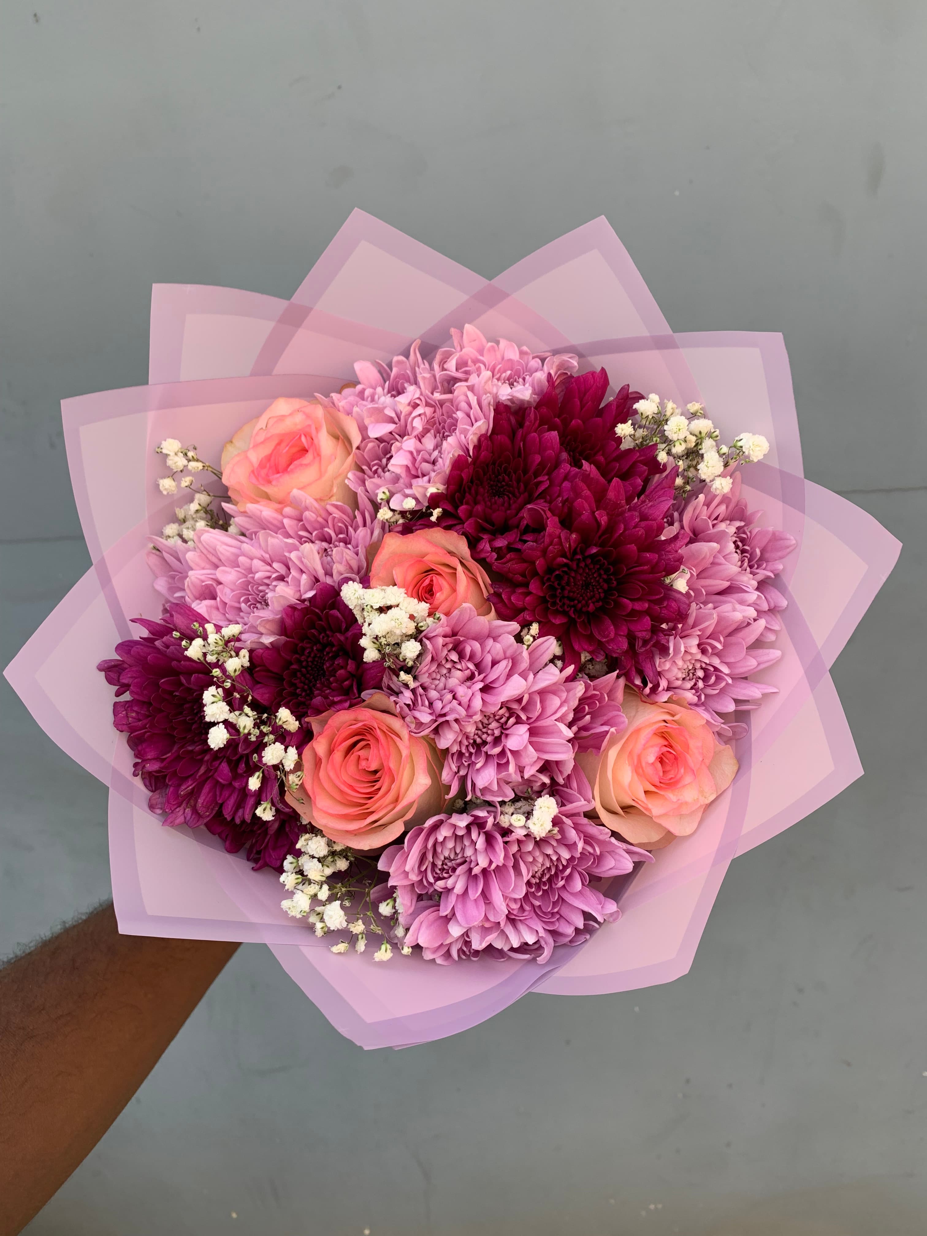 Adaline bouquet chrysanthemum mix,roses and Gypso